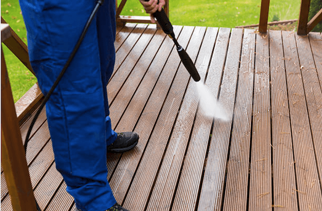 raleigh deck cleaning