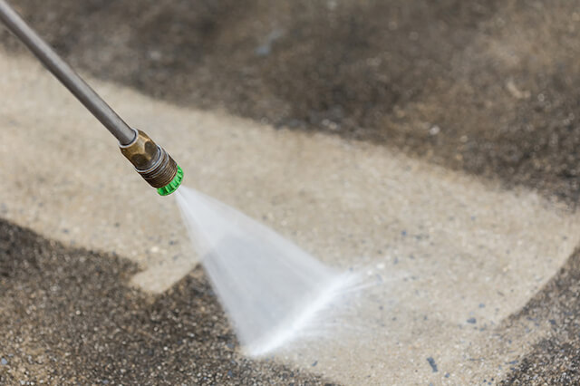 parking lot pressure washing in raleigh